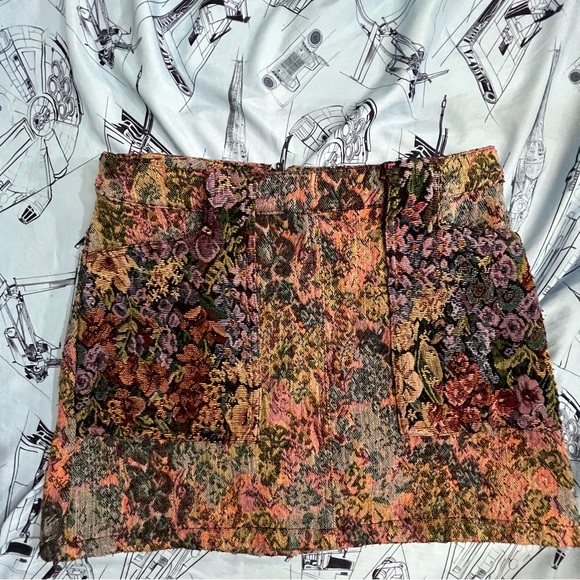 Urban Outfitters Jacquard Multicolor Floral Mini Skirt - Picture 5 of 10